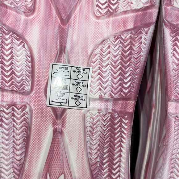 Reebok Stylish Pink and White Tie Dye Women's Recovery Slides Size 9 NWT - Picture 5 of 7